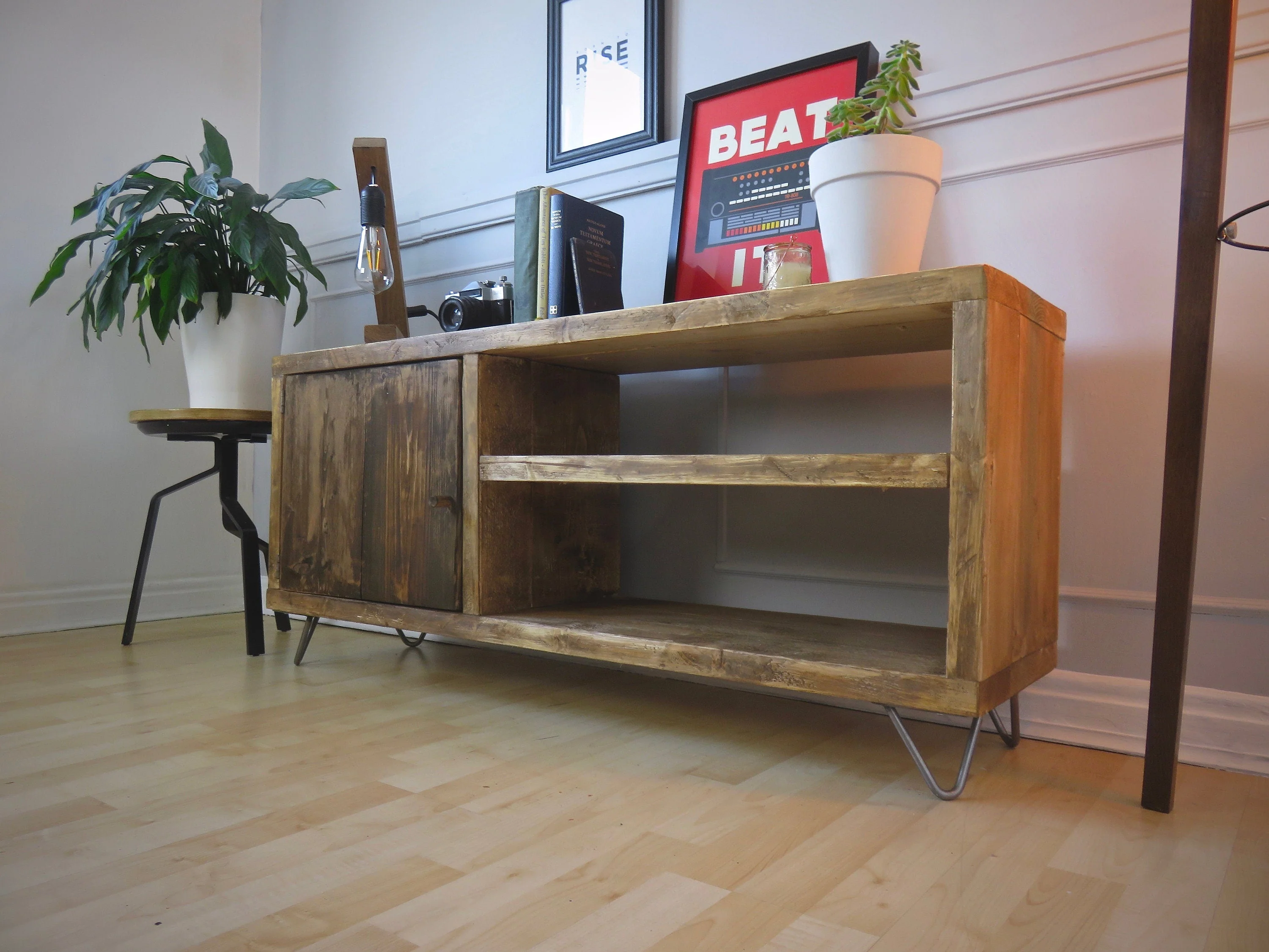 Rustic TV Unit on Hairpin Legs, Industrial Style Sideboard with Cupboard and Shelving - Image 3